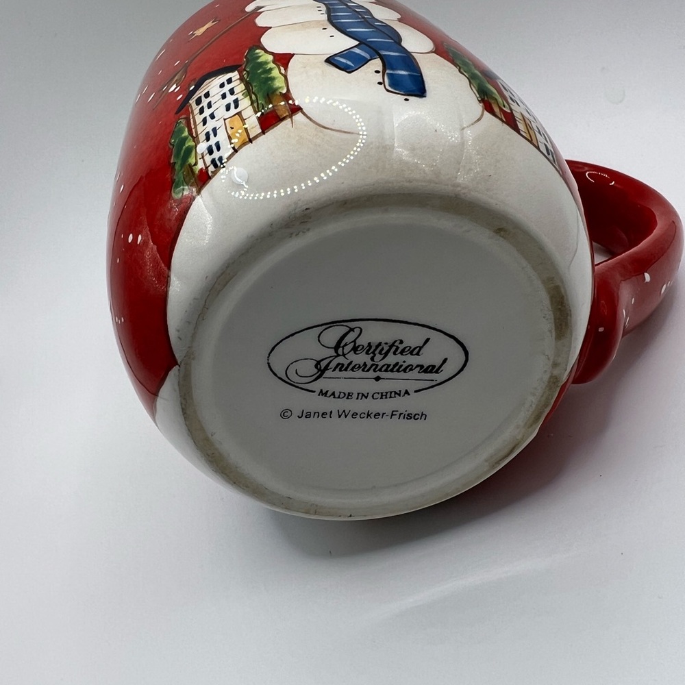 26 International Red Snowman Mug - Picture 5 of 7